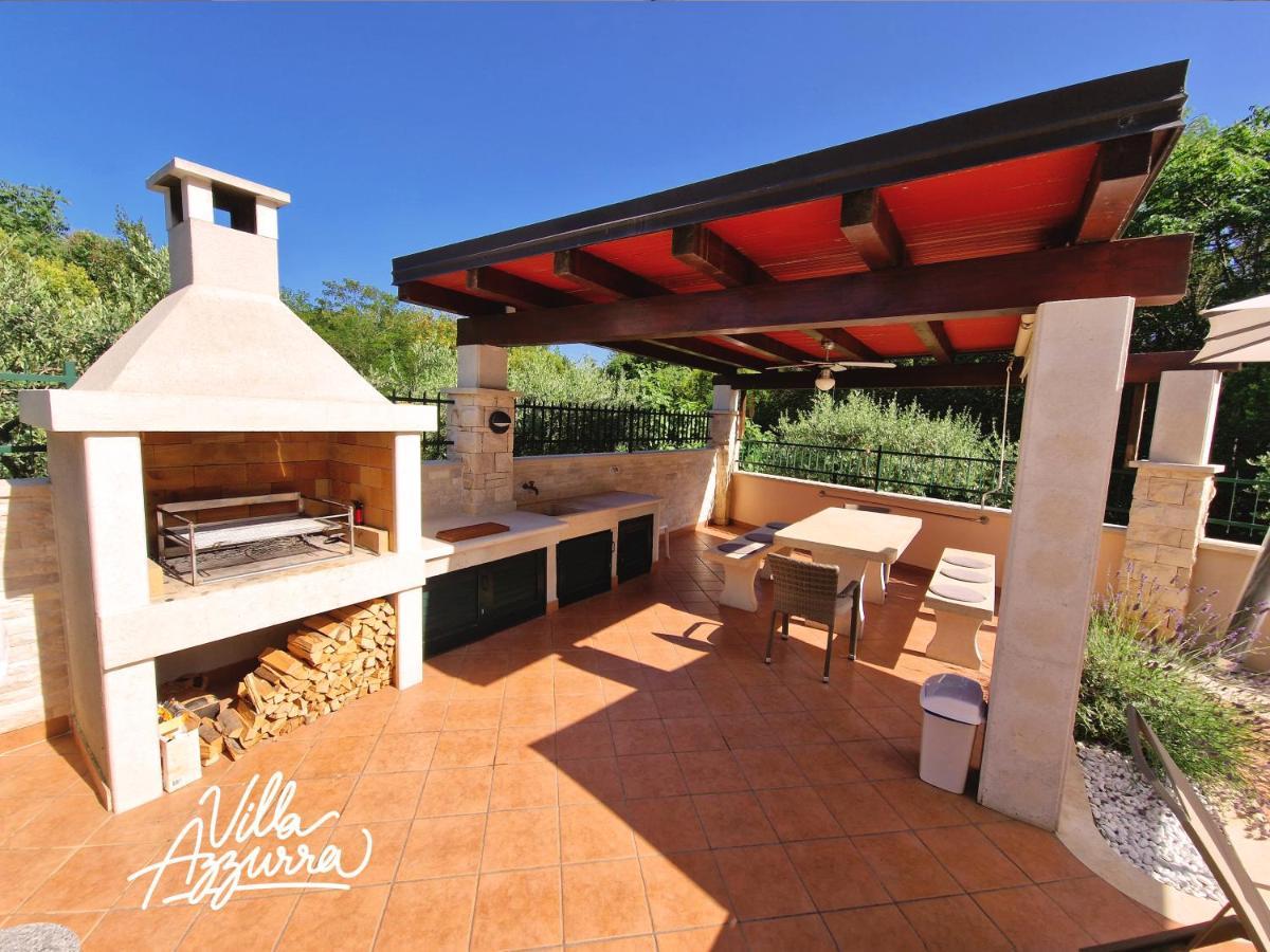 Villa Azzurra Basanija Exterior photo